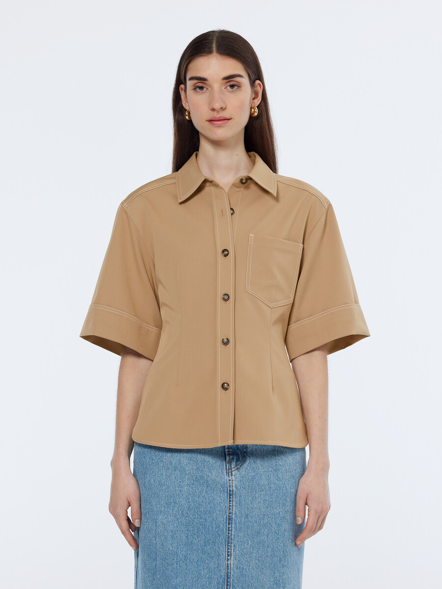 fitted short sleeve shirt