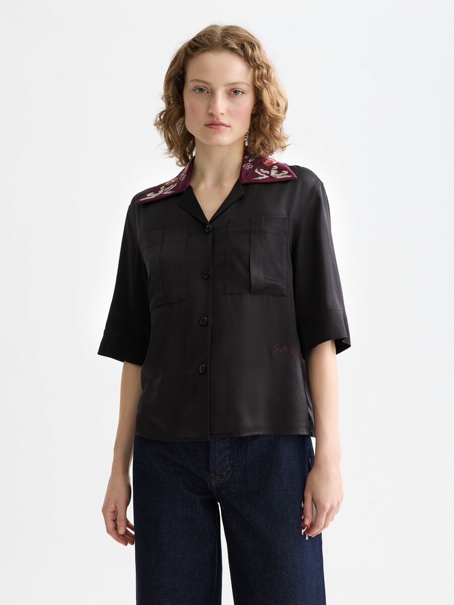 the 40th anniversary embroidered short sleeved shirt