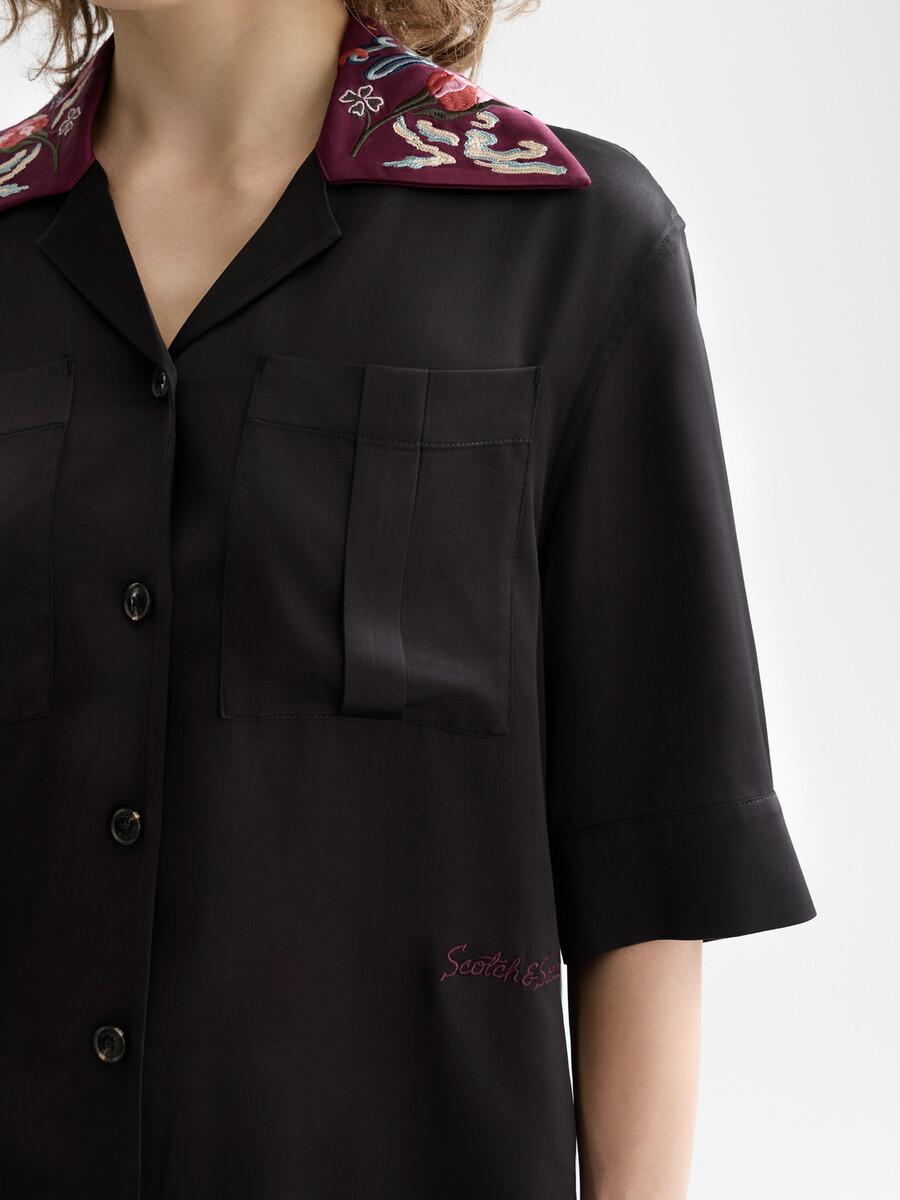 the 40th anniversary embroidered short sleeved shirt