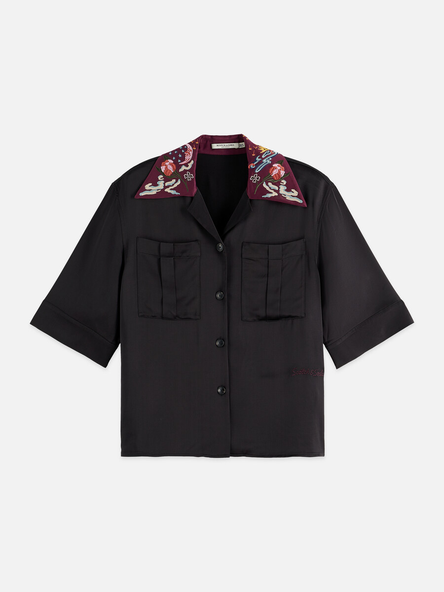 the 40th anniversary embroidered short sleeved shirt