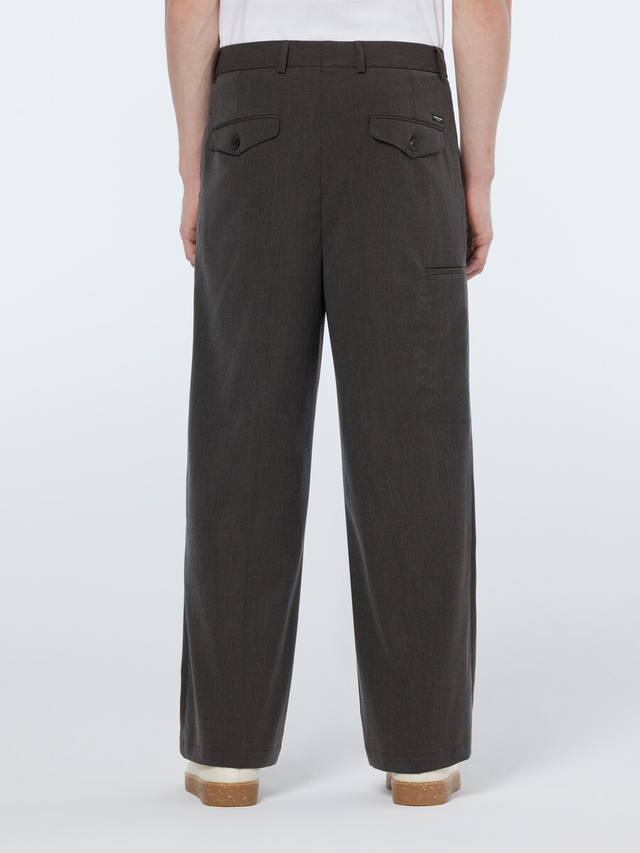 pocket detail wide fit melange chino