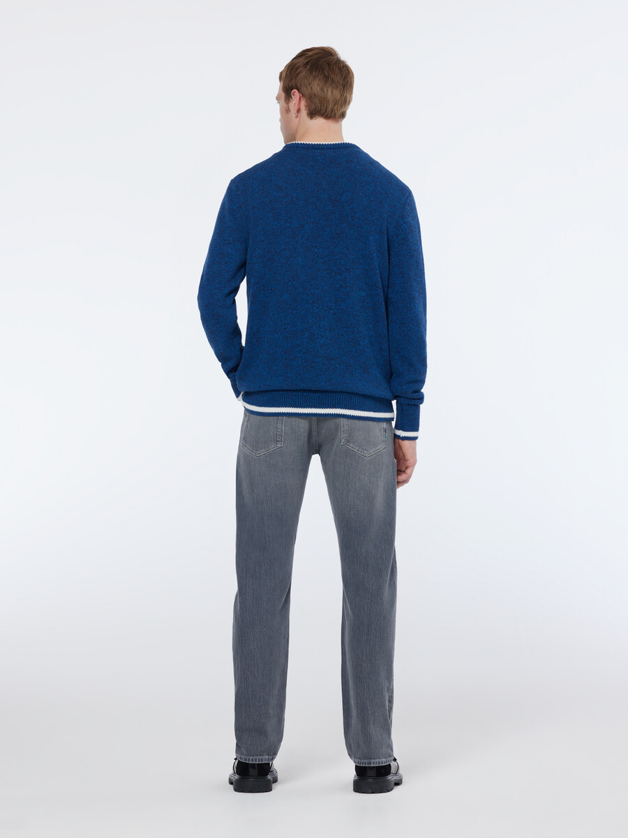 the zee straight fit jeans out of town