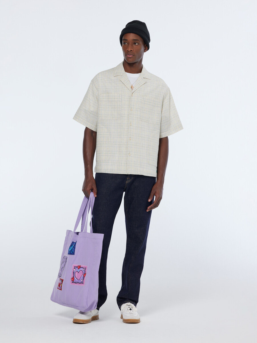 the zee straight fit jeans stay dark