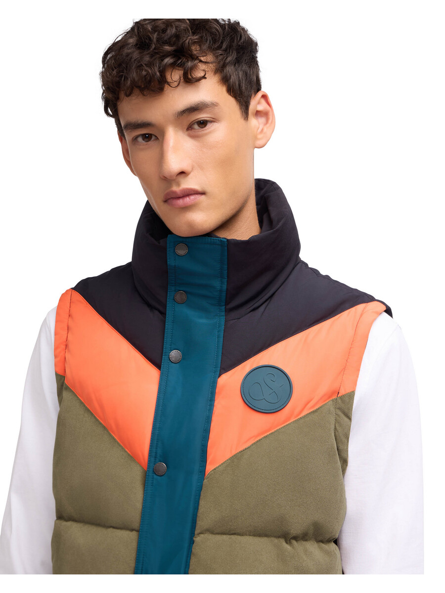 nelleke mixed media puffer with removable sleeves