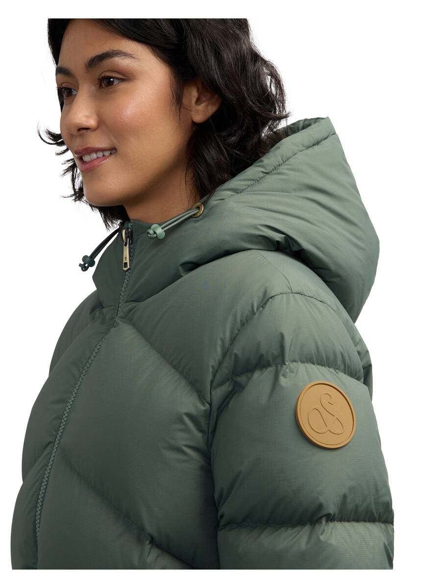 fallon boxy inverted chevron quilted puffer