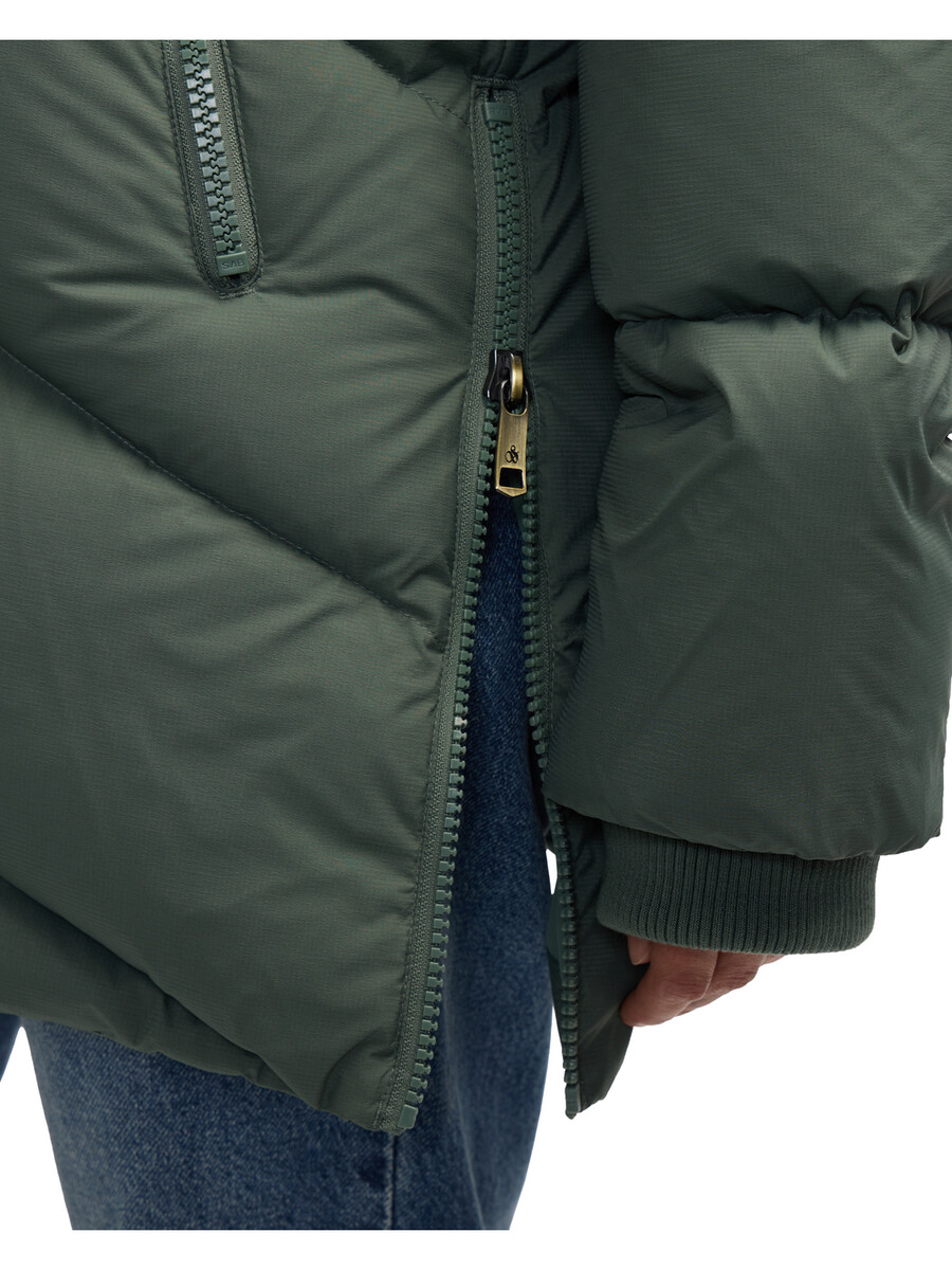 fallon boxy inverted chevron quilted puffer