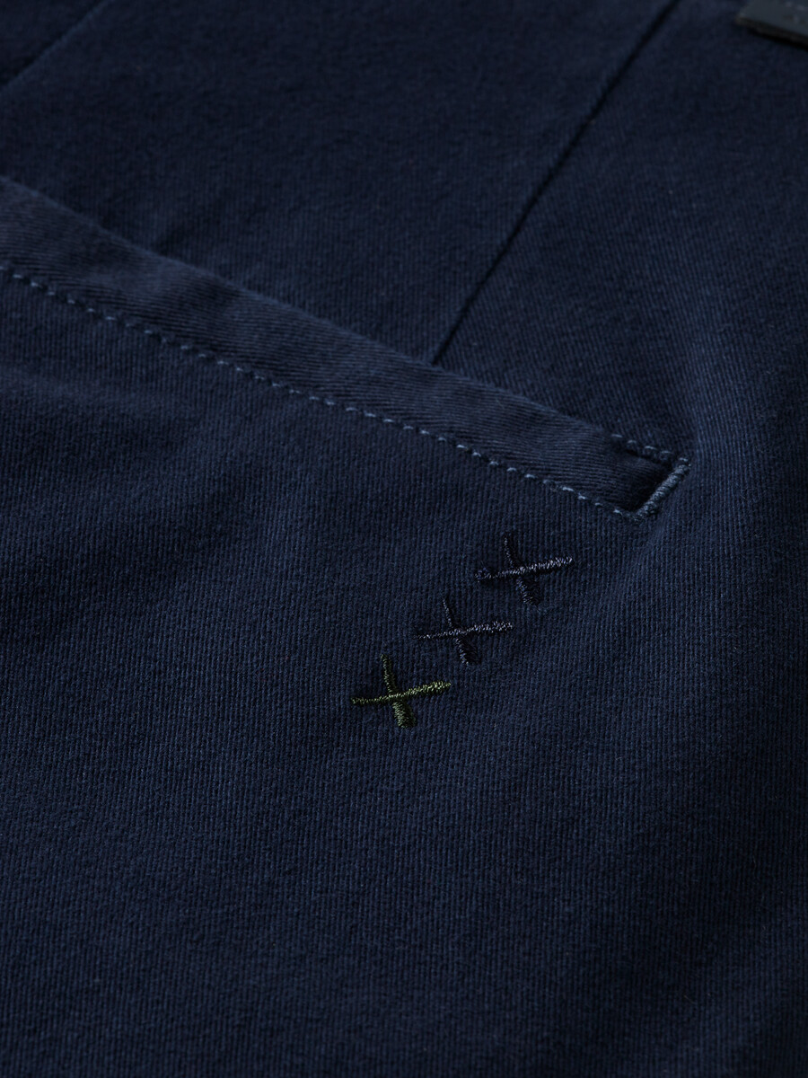 essentials — drift cotton-blend twill chino