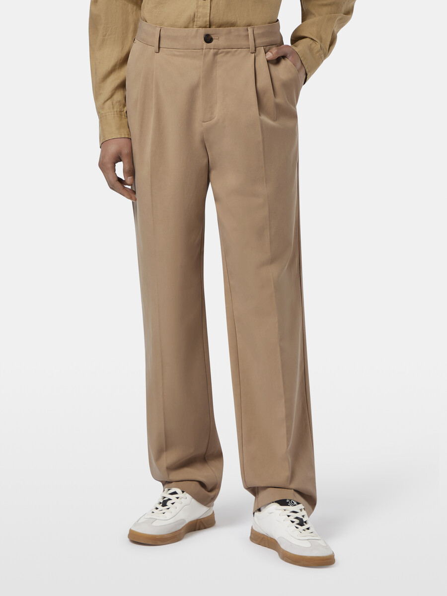 pleated cottonlyocell twill relaxed straight fit chino
