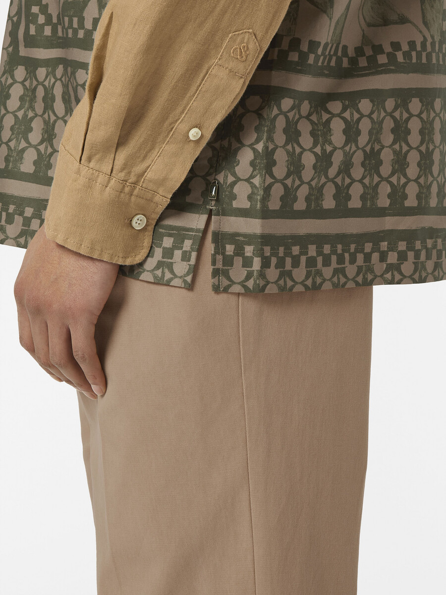 relaxed fit placed print shirt