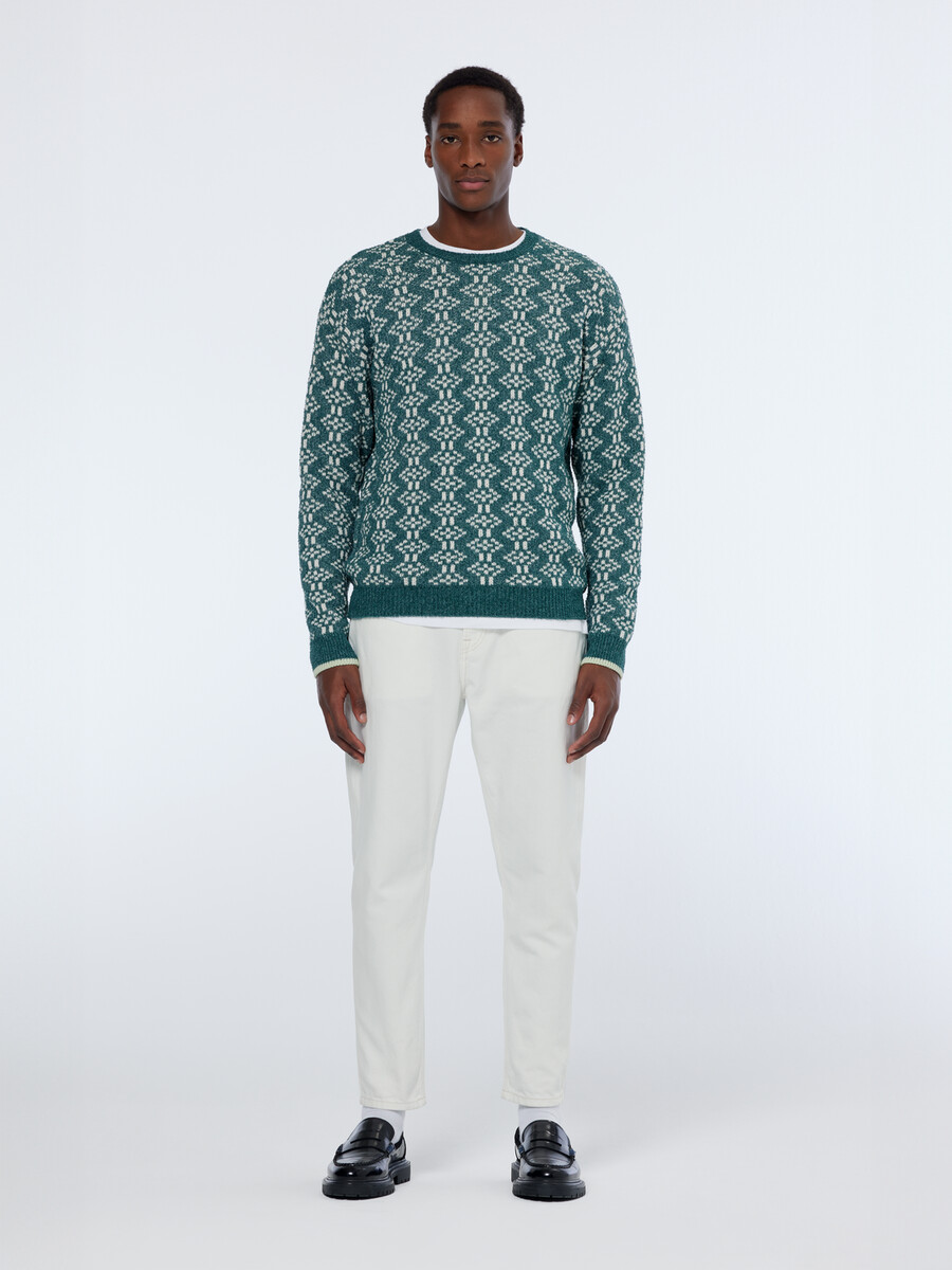 jacquard extra drop shoulder crewneck