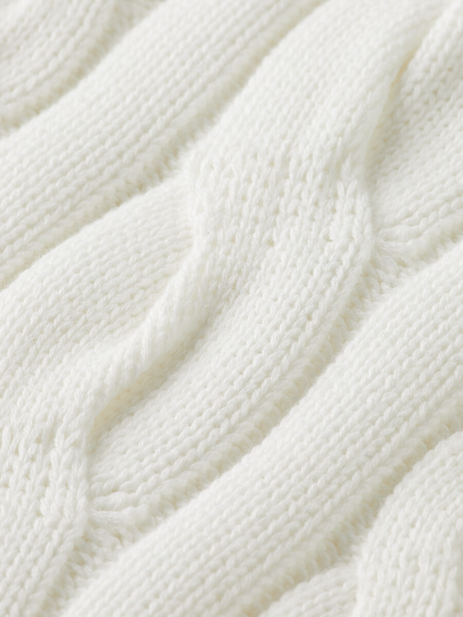 v-neck drop shoulder cable knit pullover