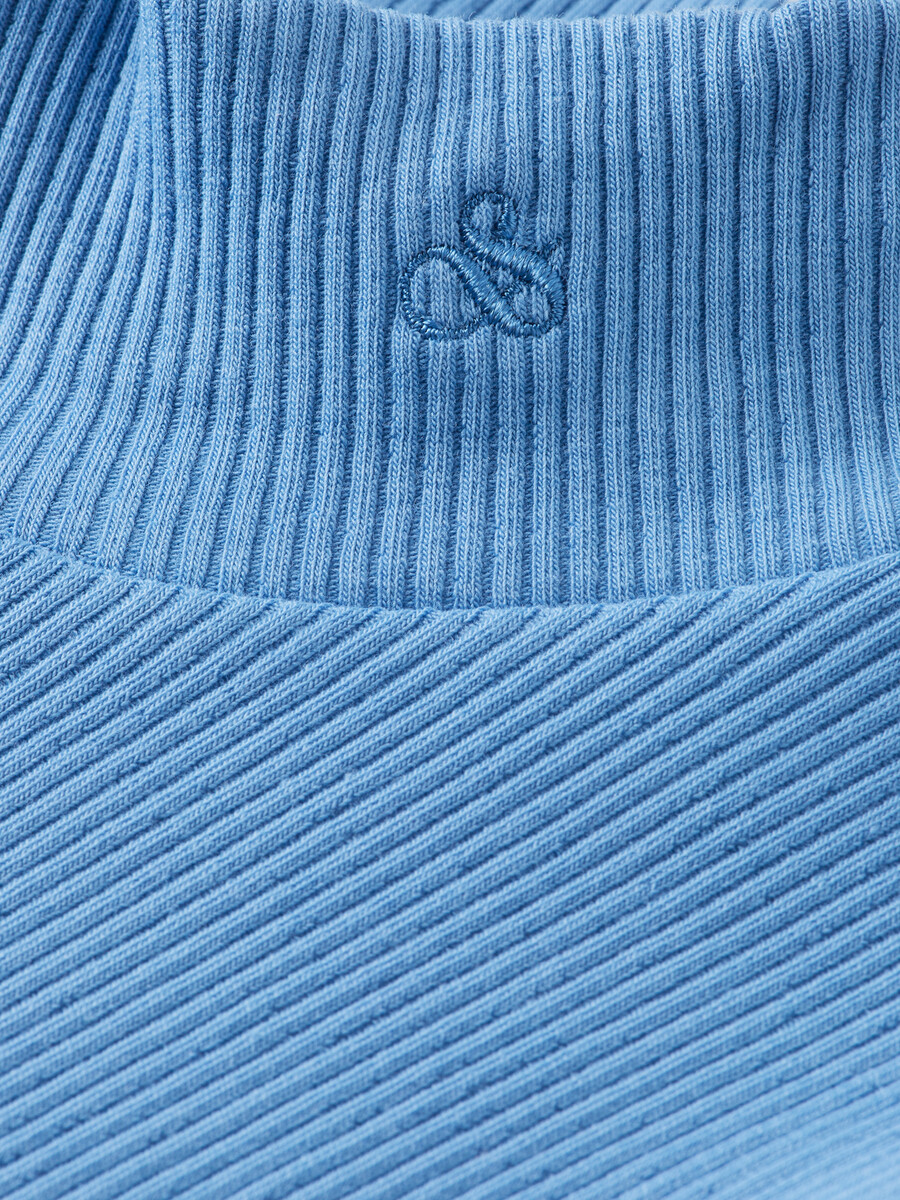 mock neck rib t-shirt